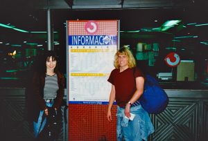 Feeling grande (on the right).