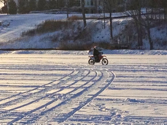 Motoring on Minnetonka